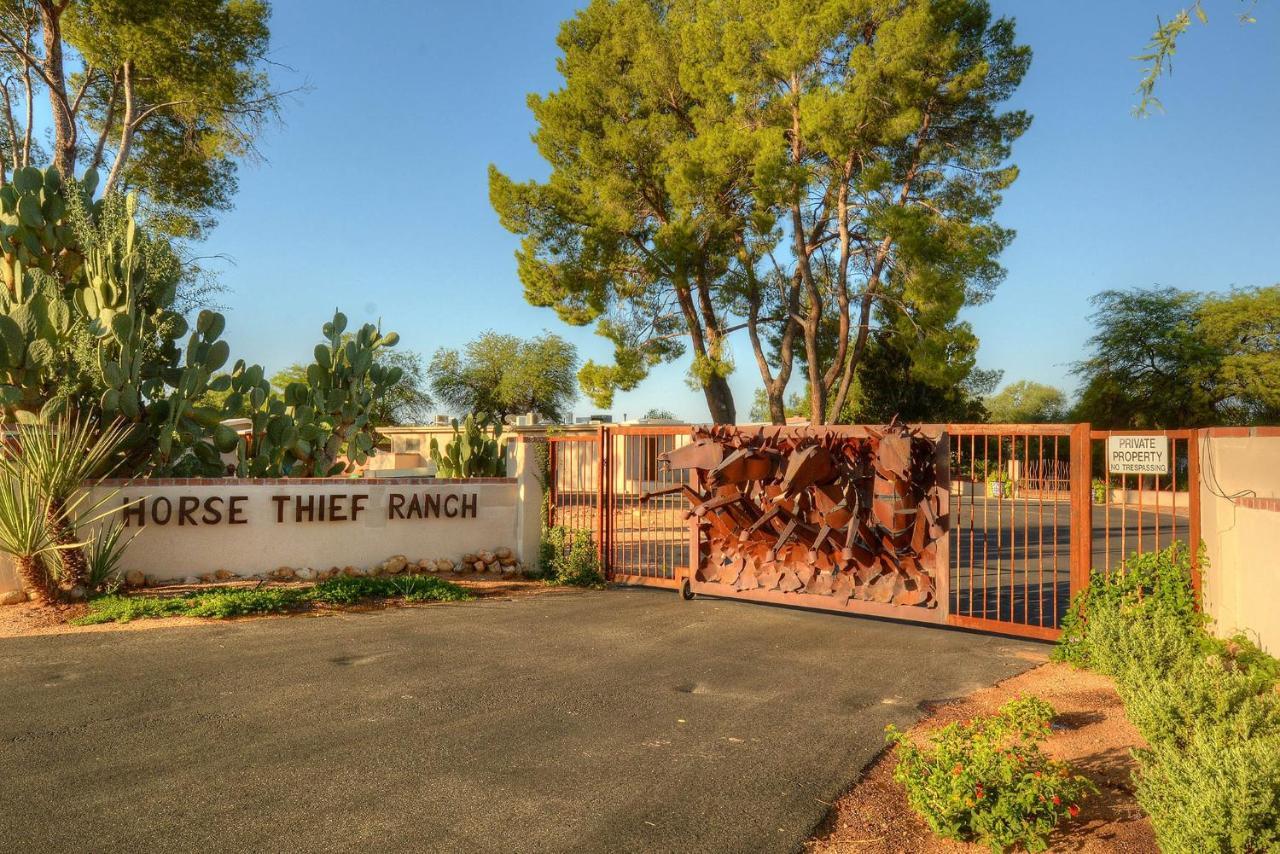 Pet-Friendly Tucson Casita Shared Hot Tub And Porch Villa Exterior photo