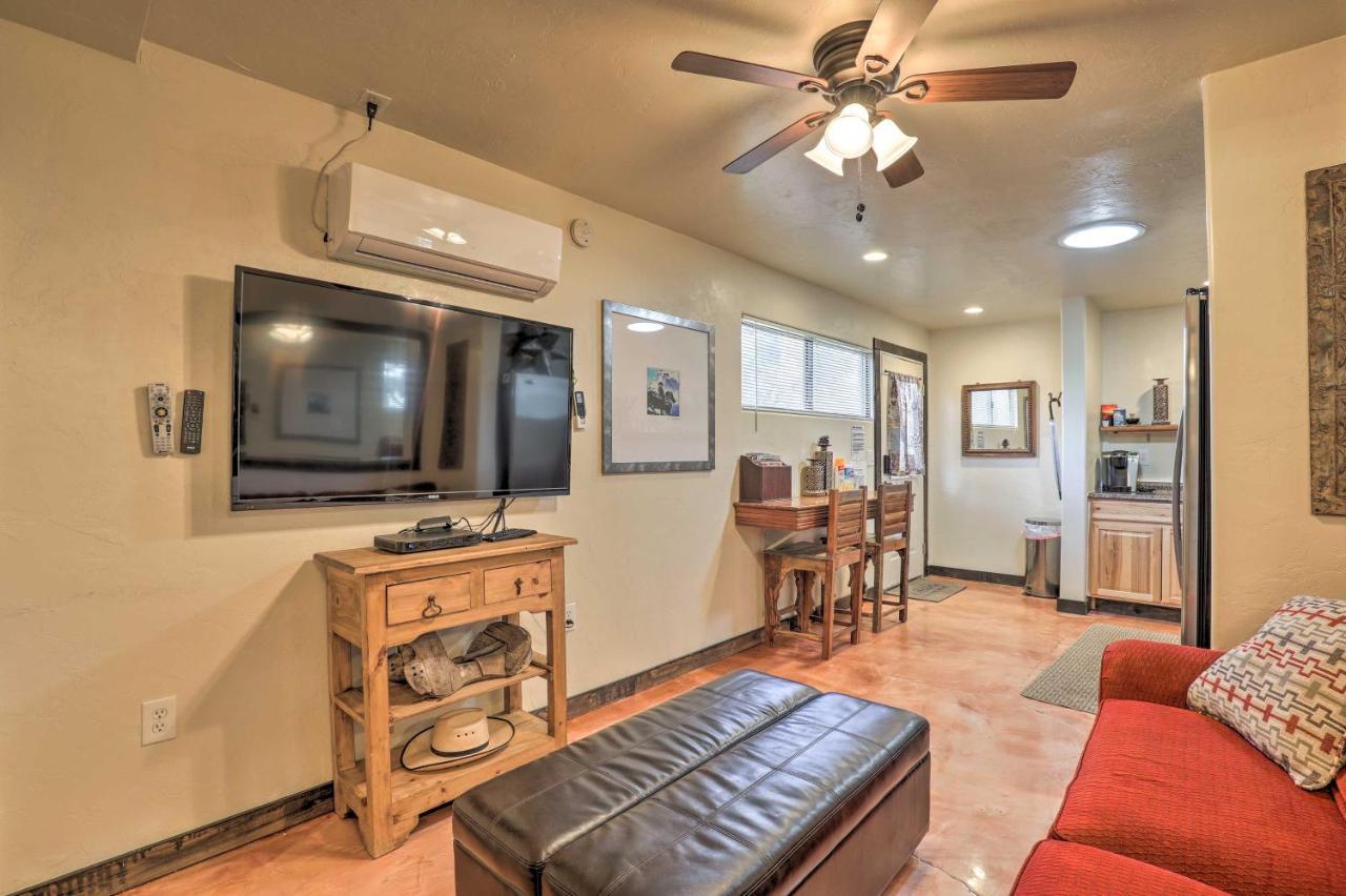 Pet-Friendly Tucson Casita Shared Hot Tub And Porch Villa Exterior photo