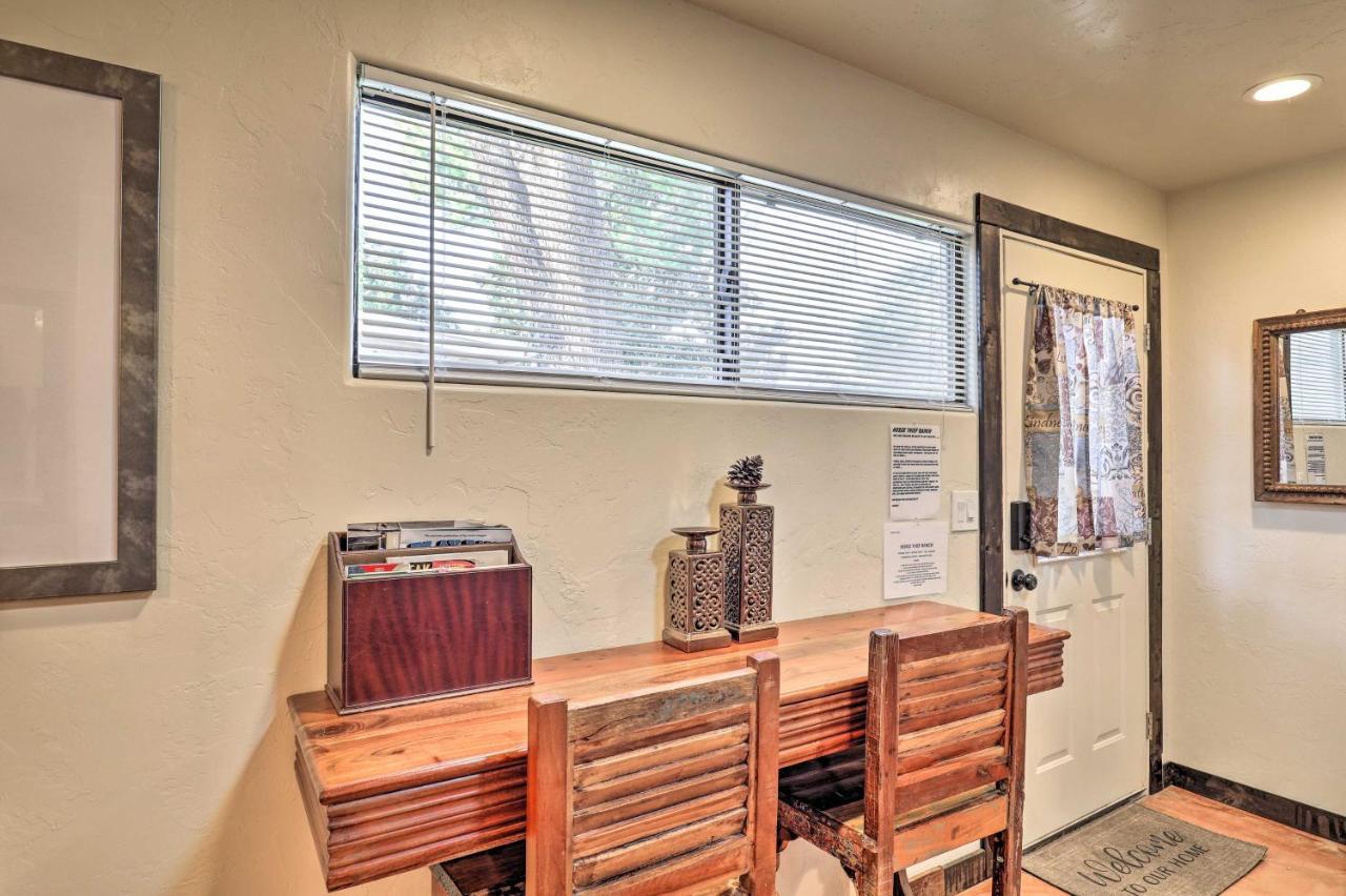 Pet-Friendly Tucson Casita Shared Hot Tub And Porch Villa Exterior photo