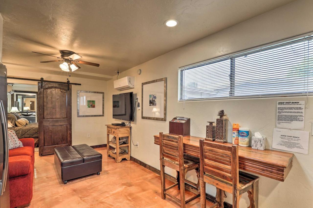 Pet-Friendly Tucson Casita Shared Hot Tub And Porch Villa Exterior photo