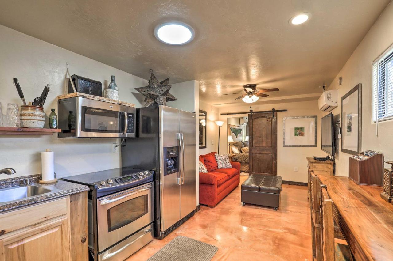 Pet-Friendly Tucson Casita Shared Hot Tub And Porch Villa Exterior photo