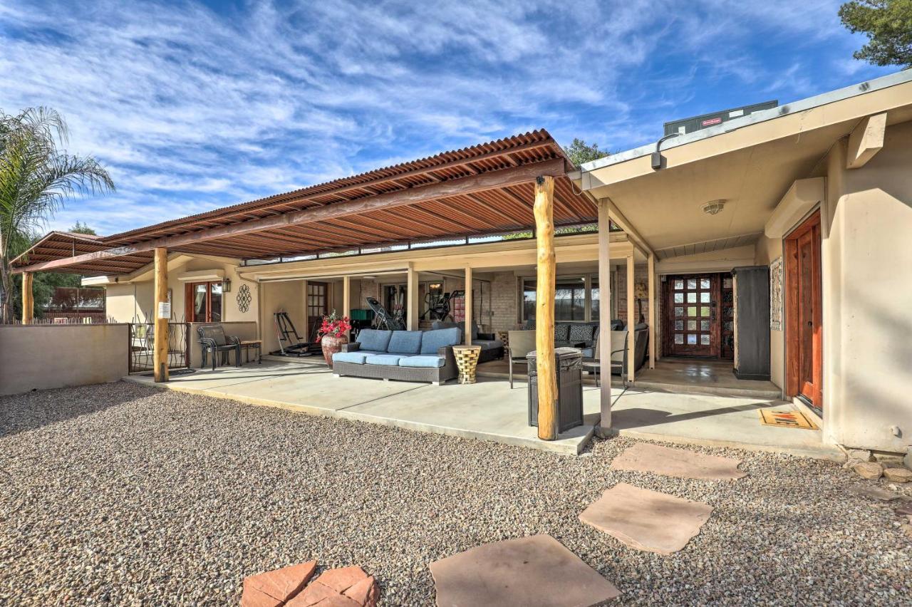 Pet-Friendly Tucson Casita Shared Hot Tub And Porch Villa Exterior photo